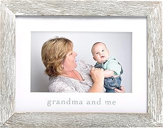 Pearhead Grandma and Me Rustic Picture Frame, New Grandmother Gift from Baby, Farmhouse Nursery Decor, Tabletop or Wall Display, 4x6 Photo Insert, Distressed Wood Mother’s Day Present